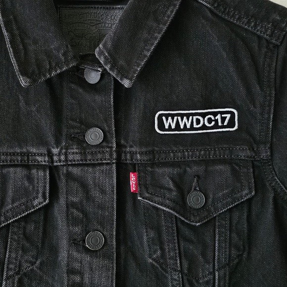 *RARE* APPLE WWDC 2017 x LEVI'S Women's Black Denim Trucker Button Jacket Sz M - Picture 4 of 15
